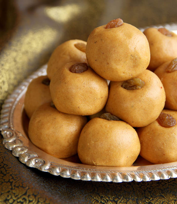 besan laddu recipe